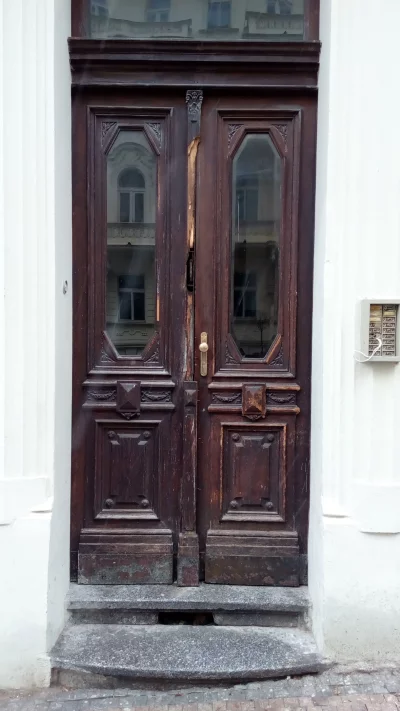 Restaurování dveří Praha
